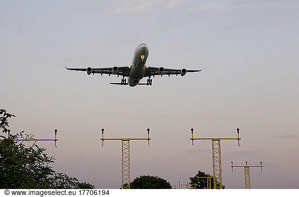 Airplane Airbus Approaching Heathrow Evening.