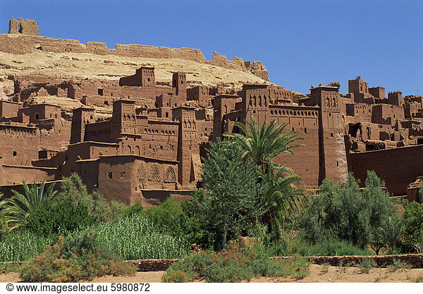 Ait Benhaddou  Ksour mit vielen Kasbahs  UNESCO-Weltkulturerbe  in der Nähe von Ouarzazate  Marokko  Nordafrika  Afrika