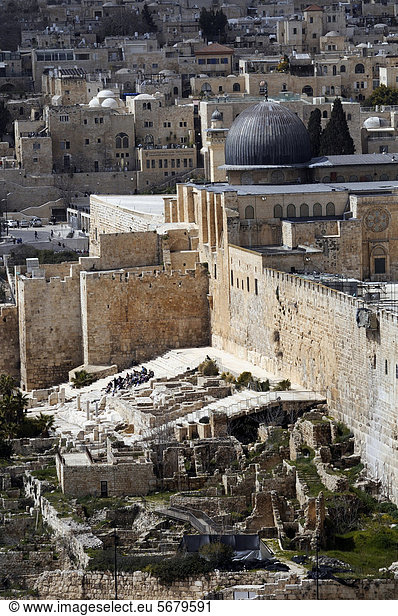 Al-Aqsa-Moschee und Ruinen der ersten Altstadt  Jerusalem  Israel  Naher Osten