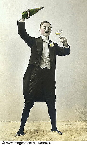alcohol  champagne  man drinking champagne  Germany  circa 1925