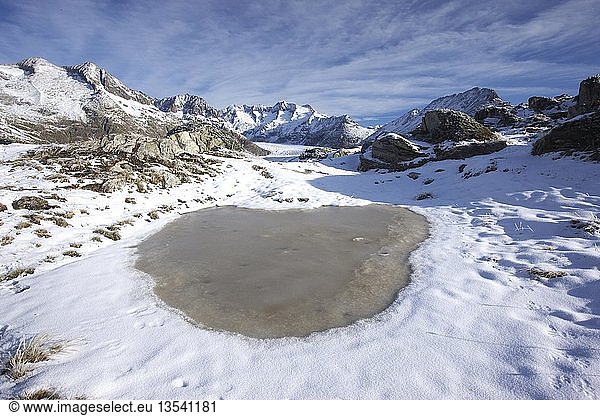 Aletschgletscher glacier in early winter UNESCO World Heritage Site  Valais  Switzerland  Europe