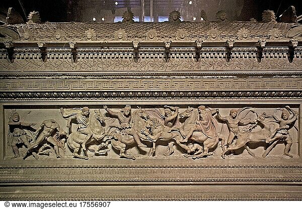 Alexandersarkophag aus der königlichen Nekropole von Sidon  Archäologisches Museum  Istanbul  Türkei  Asien