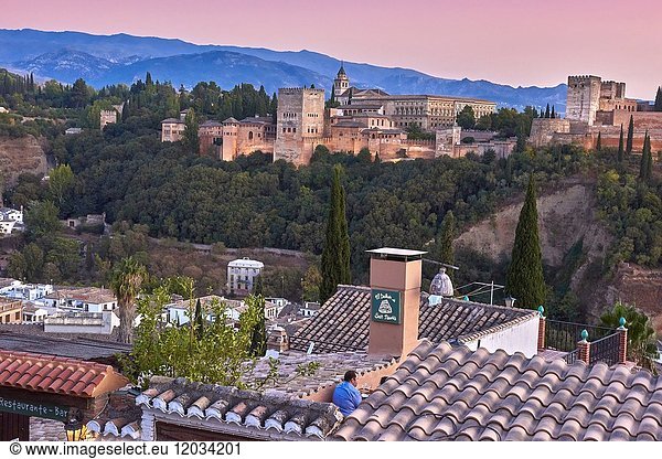 Alhambra  UNESCO World Heritage Site  Albaicin  Sierra Nevada and la Alhambra at Sunset  Granada  Andalusia  Spain.