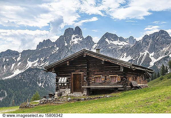 Alpine hut in front of the peaks of Bischofsmütze  Sulzenalm  Filzmoos  Salzburg  Austria  Europe