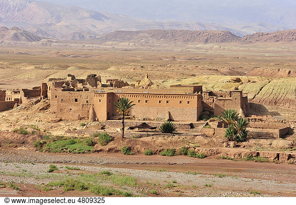 Alte Kasbah  Wohnburg der Berber  Lehmburg  bei Ait Benhaddou  Südmarokko  Marokko  Afrika