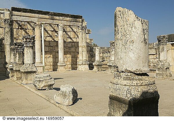 Alte Ruinen der Weißen Synagoge  Kapernaum  Region See Genezareth  Israel.