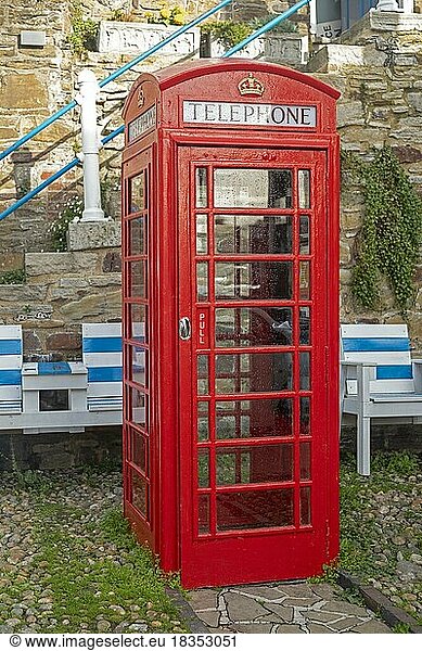 Alte Telefonzelle  Mermaid Street  Rye  East Sussex  England  Großbritannien  Europa