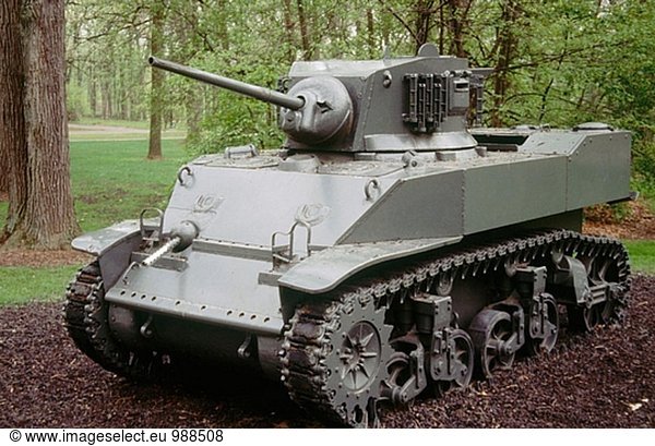 Alte WWII Ära Tank  M5  im Catigny Park. Wheaton. Illinois. USA