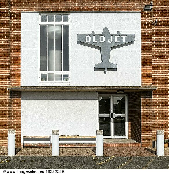 Altes Gebäude des Jet Arts Centre  Bentwaters Park  ehemaliger USAF-Militärstützpunkt  Suffolk  England  UK