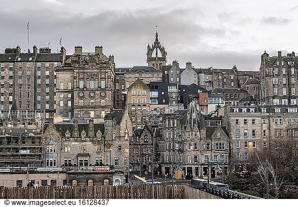 Altstadt von Edinburgh  der Hauptstadt von Schottland  einem Teil des Vereinigten Königreichs.
