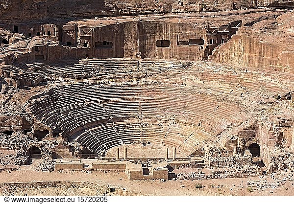 Amphi-Theater  Petra  Jordanien  Asien