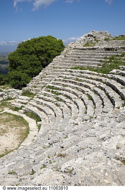 Amphitheater  Antikes Theater von Segesta  Provinz Trapani  Sizilien  Italien  Europa