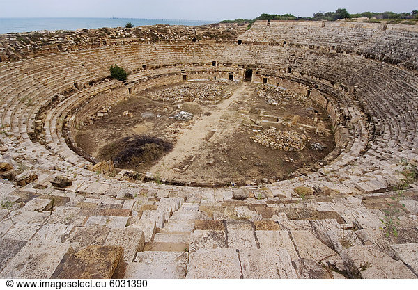 Amphitheater  römische Ruinen  Leptis Magna  UNESCO Weltkulturerbe  Libyen  Nordafrika  Afrika