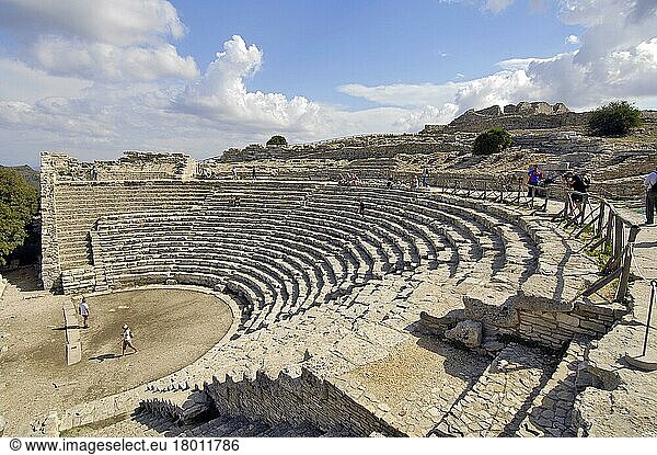 Amphitheater Segesta antica  Sizilien  Italien  Europa