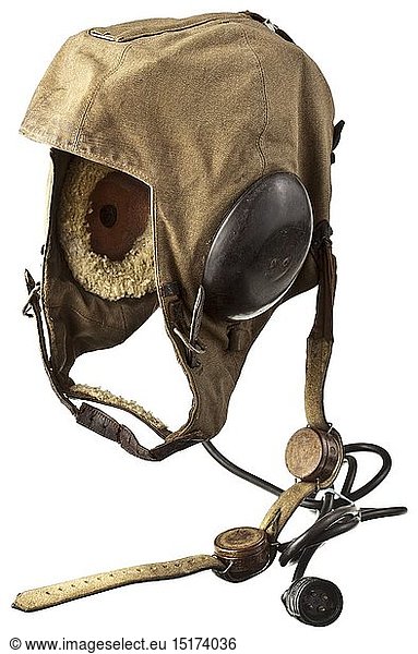 An aviator's summer safety helmet 'LKpS 100' rare early model by Striegel & Wagner  Lichtenfels historic  historical  Air Force  branch of service  branches of service  armed service  armed services  military  militaria  air forces  object  objects  stills  clipping  clippings  cut out  cut-out  cut-outs  20th century