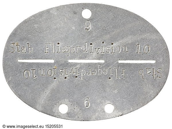 An identification tag 10th air division Aluminium mit vs. Bezeichnung '9 - Stab Fliegerdivision 10'  rs. ohne Markung. historic  historical  Air Force  branch of service  branches of service  armed service  armed services  military  militaria  air forces  object  objects  stills  clipping  clippings  cut out  cut-out  cut-outs  20th century