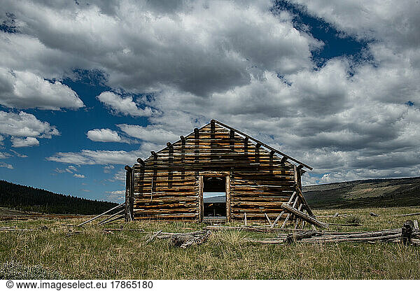 An old log cabin in the Wind River Range of Wyoming.