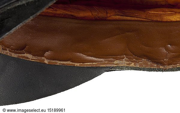 An old style field-grey visor cap for enlisted men/mates in the coastal artillery modified Reichsmarine cap historic  historical  navy  naval forces  military  militaria  branch of service  branches of service  armed forces  armed service  object  objects  stills  clipping  clippings  cut out  cut-out  cut-outs  20th century