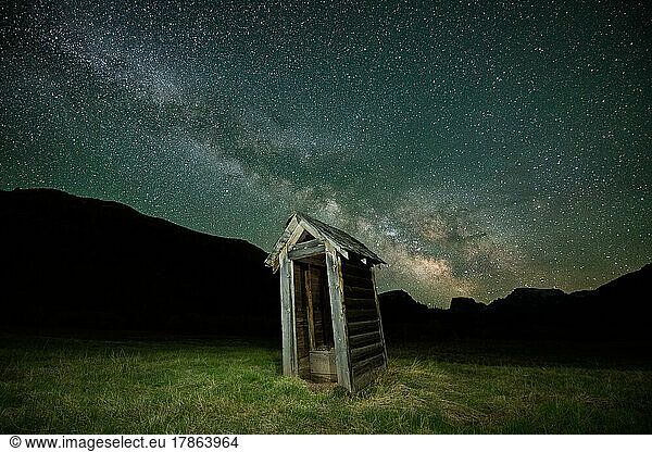 An outhouse and the beautiful mountains of the Wind River Range