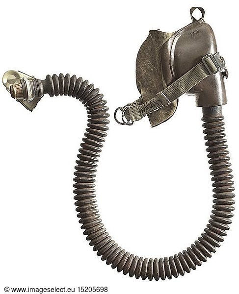 An oxygen mask for crew members  typ mod. 10-6702 (DrÃ¤ger) manufactured by Auer  Berlin Rubber  leather  cloth  aluminium  steel. The mask stamped with the manufacturer's mark 'Auer 10-67' (Auer  Berlin) and 'Gr. 1' (tr. 'size 1'). Fastening straps  a metal clip (stamped 'AB') at the end of the tube. Signs of age and use. Length circa 80 cm. historic  historical  Air Force  branch of service  branches of service  armed service  armed services  military  militaria  air forces  object  objects  stills  clipping  clippings  cut out  cut-out  cut-outs  20th century