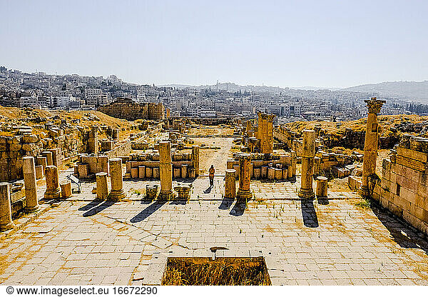 Ancient roman ruins of Jerash facing the modern city  Jordan