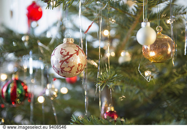 Anschnitt Weihnachtsbaum Tannenbaum Dekoration