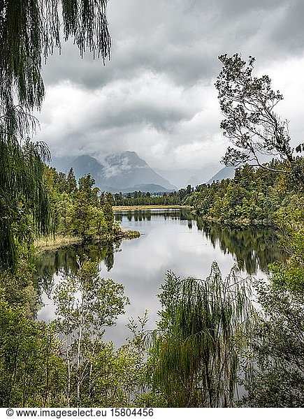 Ansicht von Ansichten  Lake Matheson  Mount Cook National Park  Westland National Park  Neuseeländische Alpen  Südinsel  Neuseeland  Ozeanien