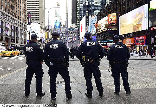 Anti-terrorist police patrol Times Square  Manhattan  New York City  New York State  USA  North America