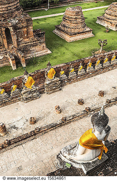 Antike Ruinen und Buddha-Statuen  Ayutthaya  Thailand