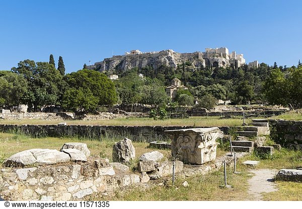Antikes Agora  Athen  hinten Akropolis  Athen  Griechenland  Europa
