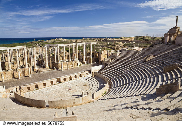 Antikes römisches Theater von Leptis Magna  Libyen  Nordafrika  Afrika