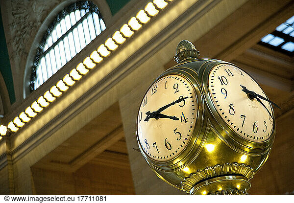 Antique Clock Inside Grand Central Terminal  Murray Hill  Manhattan  New York  Usa