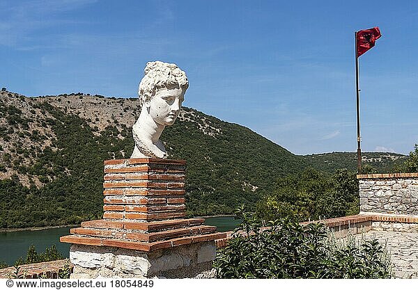 Apollo-Büste  Vivar-Kanal  venezianische Burg  Ausgrabungsstätte  Butrint  Saranda  Albanien  Europa
