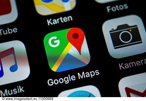 App-Icons  App Anzeige auf einem Bildschirm vom Handy  Smartphone  Google Maps  Google Karten  Navigation  iOS  Makroaufnahme  Detail  formatfüllend