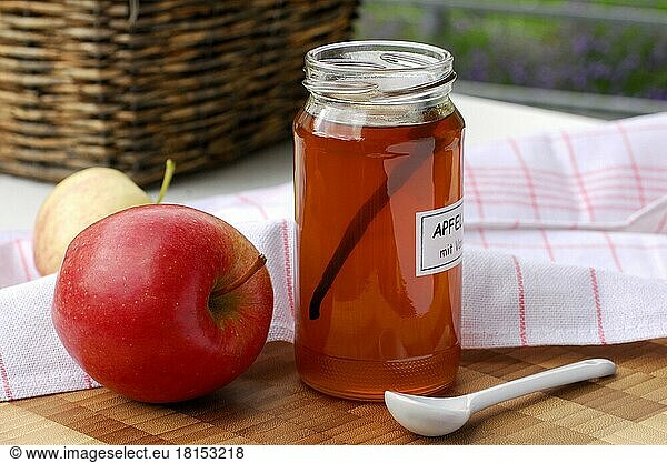 Apple jelly with vanilla pod and apples  vanilla  vanilla stick  spoon  apple  apple jelly