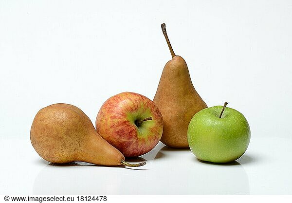 Apples  variety Greenstar  variety Diawa  pear variety Kaiser Alexander