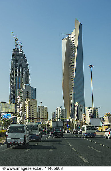 Arabien  Kuwait  Kuwait-Stadt mit dem Al Hamra Tower