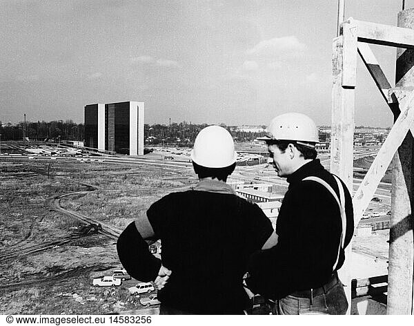 architecture  building work  building worker at construction site of City Nord  Hamburg  Germany  1960s