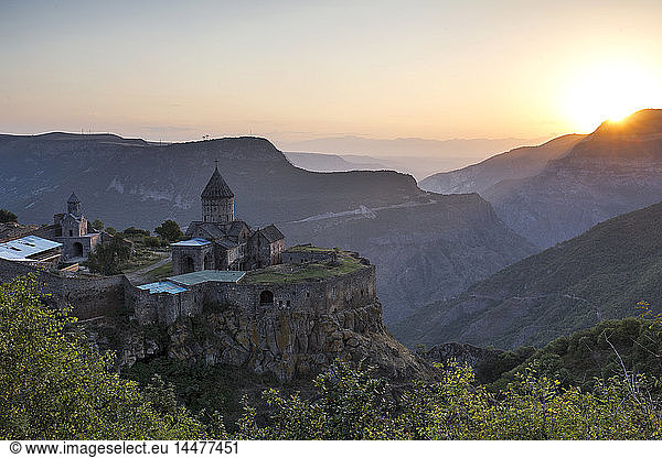 Armenien  Syunik-Provinz  Tatev-Kloster