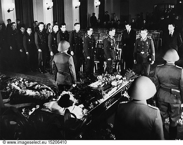Arnstadt  Rudi  3.9.1926 - 14.8.1962  deut. Offizier  Hauptmann der Grenztruppen der DDR  Beerdigung  Bad Salzungen  17.8.1962