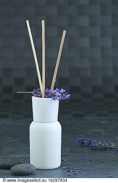 Aroma diffusor  grey pebbles and a twig of lavender