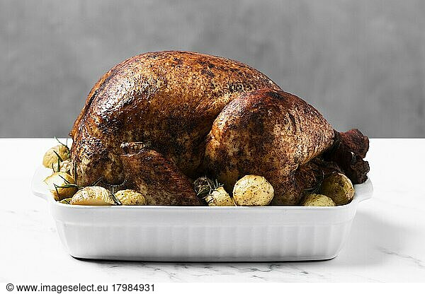 Arrangement with roasted turkey tray
