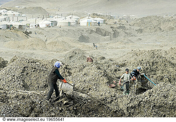 Artisan gold mining  Mongolia