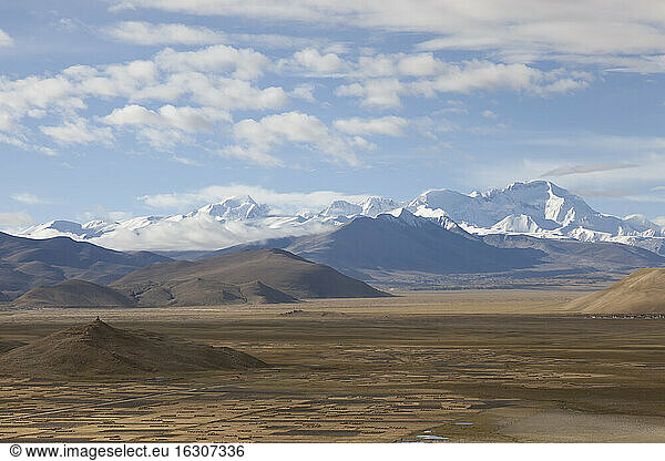 Asia  Tibet  View from Tingri to Cho Oyu