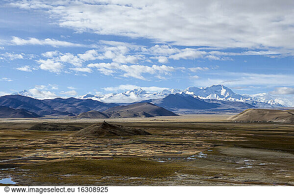 Asia  Tibet  View from Tingri to Cho Oyu