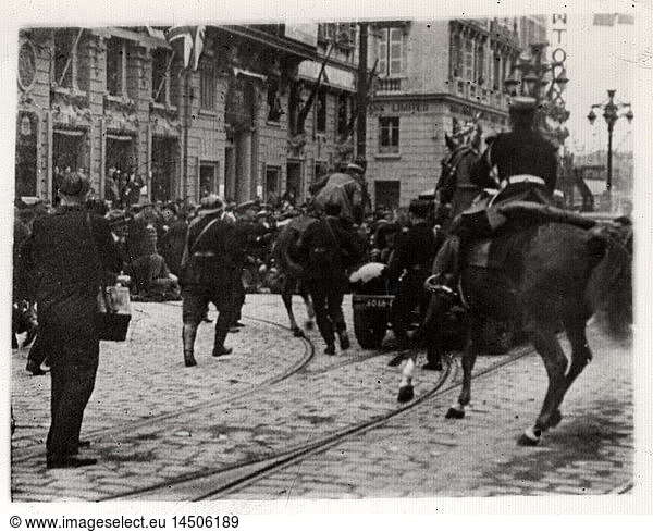 Assassination of King Alexander of Yugoslavia  Marseille  France  1934