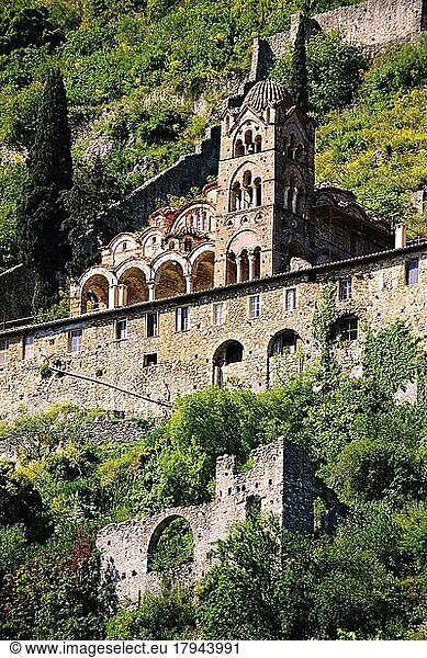 Außenansicht des byzantinisch-orthodoxen Klosters von Pantanassa  Mystras  Sparta  Peloponnes  Griechenland. Ein UNESCO-Weltkulturerbe