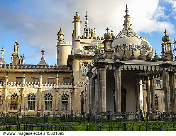 Außenansicht des Royal Pavilion; Brighton  East Sussex  England