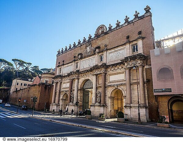 Außenfassade der Porta del Popolo (Porta Flaminia) - Rom  Italien.