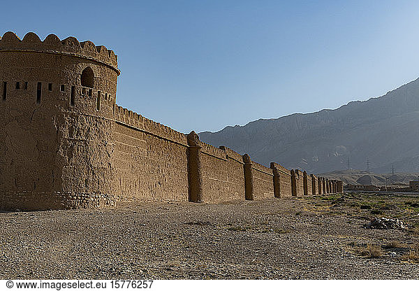 Außenmauern des Tashkurgan-Palastes im indischen Stil  ehemaliger Sommerpalast des Königs  außerhalb von Mazar-E-Sharif  Afghanistan  Asien